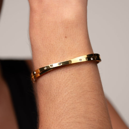 Bangle Interlaced Roman Numerals Cuff Bracelet 18K Gold-Plated in 18K gold-plated – Meiva bracelet view 2