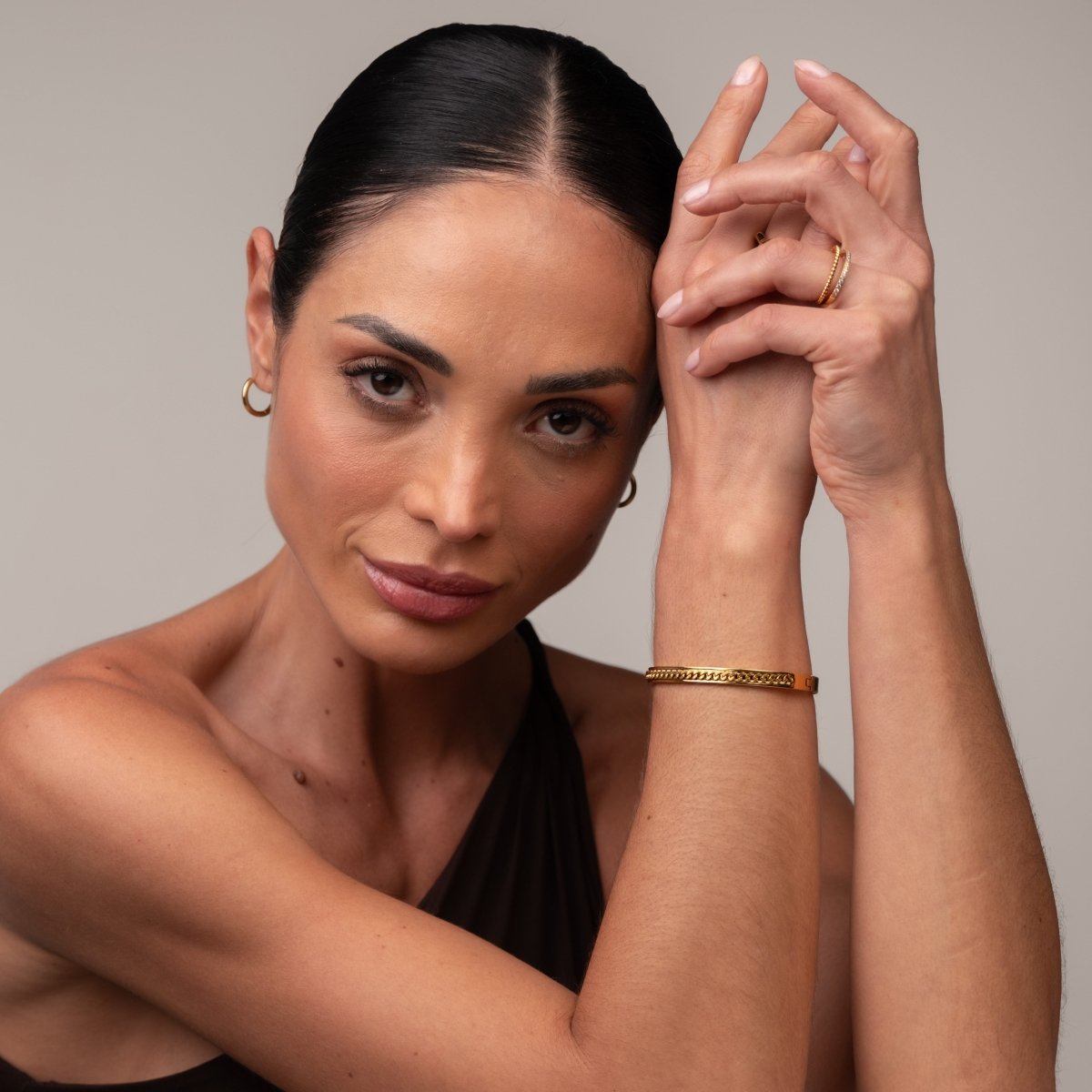 Bangle Link Cuff Bracelet 18K Gold-Plated in 18K gold-plated – Meiva bracelet view 9