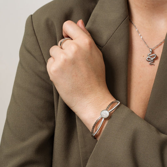 Bangle Venus Cuff Bracelet Silver – Meiva bracelet view 2
