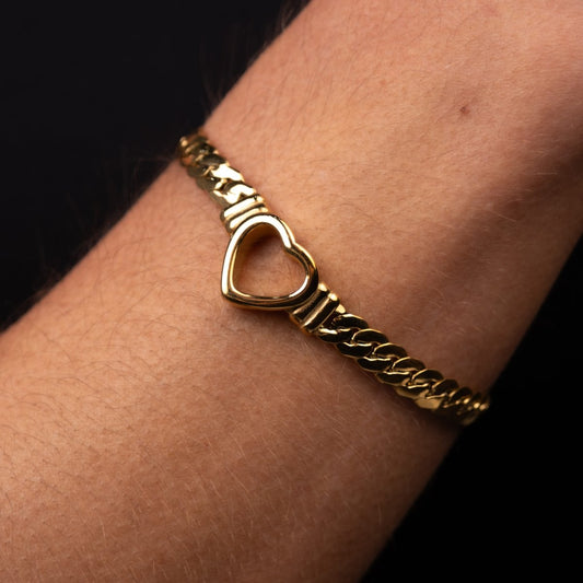 Bracelet Minimalist Heart 18K Gold-Plated in 18K gold-plated – Meiva bracelet view 2