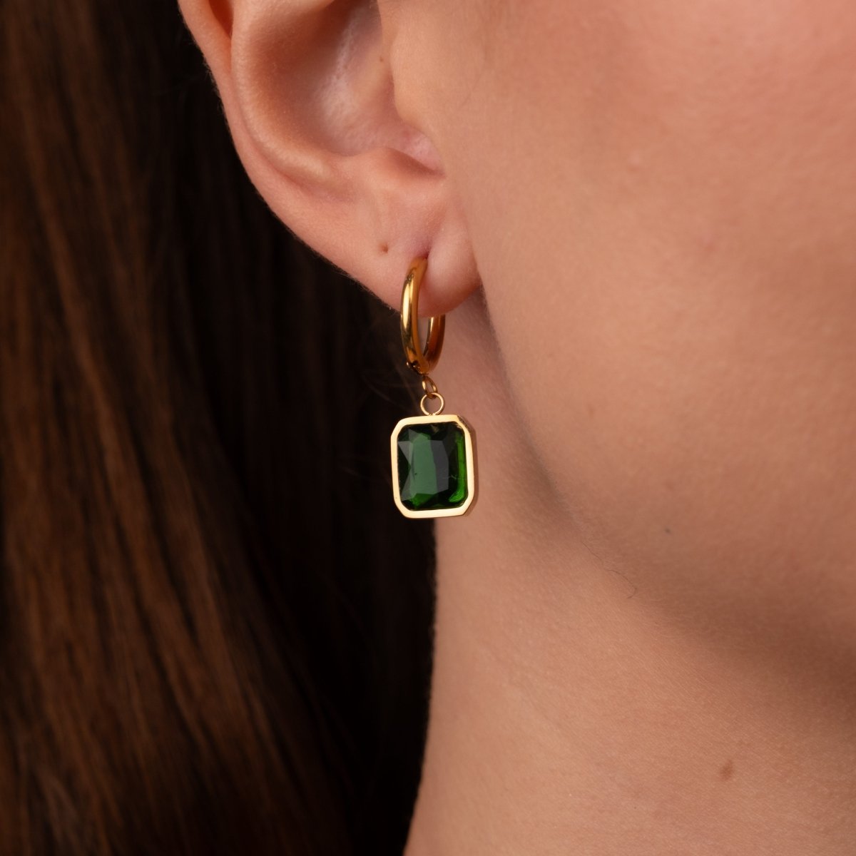 Mini Hoop Earrings Green Crystal Small Hoop 18K Gold-Plated Earring in 18K gold-plated, crystal – Meiva earrings view 3