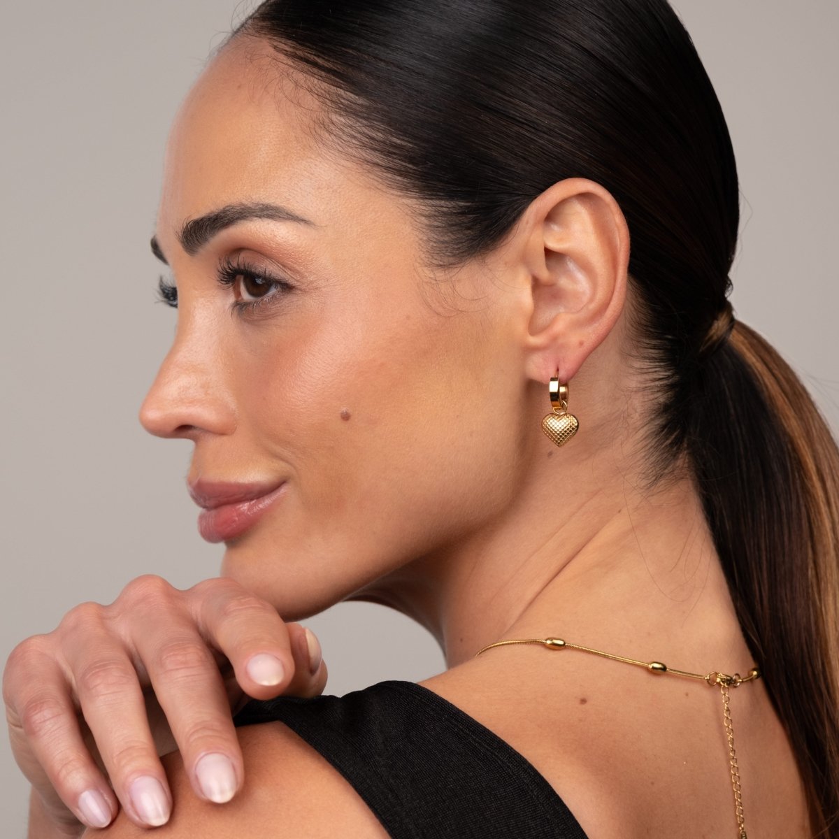 Mini Hoop Earrings Love Small Hoop 18K Gold-Plated Earrings in 18K gold-plated – Meiva earrings view 4