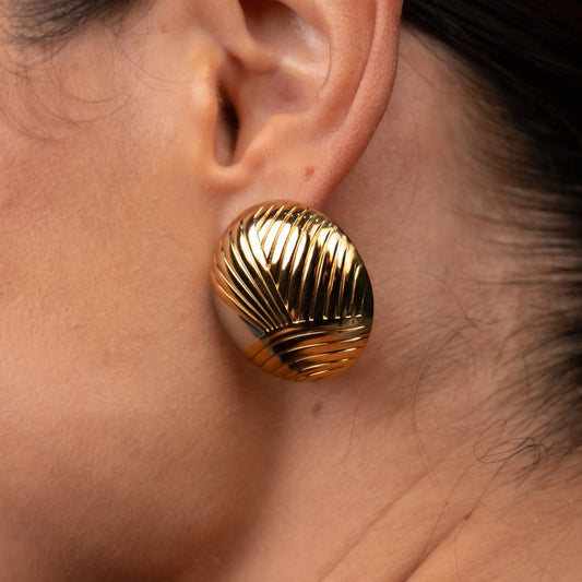 Earrings Textured Sphere Two-Tone Gold and Silver – Meiva earrings view 2