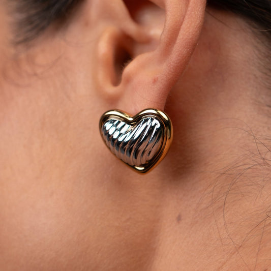 Earrings Heart Contour Two-Tone Gold and Silver – Meiva earrings view 2
