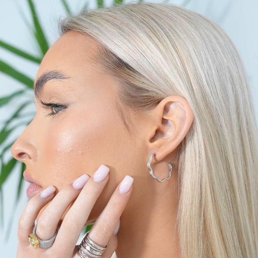 Hoop Earrings Silver Wavy Texture Hoop Earrings – Meiva earrings view 2