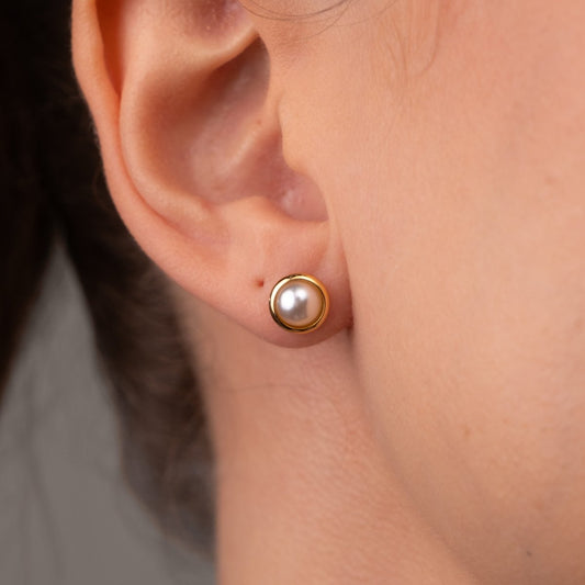 Earrings Solitaire Pearl 18K Gold-Plated in 18K gold-plated, pearl – Meiva earrings view 2