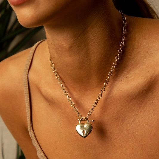 Necklace Eternal Love Heart 18K Gold Plated in 18K gold-plated – Meiva necklace view 2