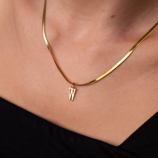 Necklace Mesh Initial Letter 18K Gold-Plated in 18K gold-plated – Meiva necklace view 2