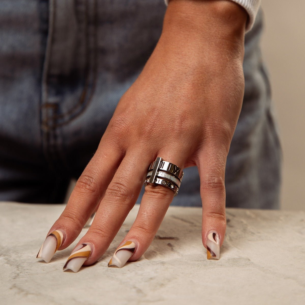 Ring Triple Roman Numeral Ring Silver – Meiva ring view 3