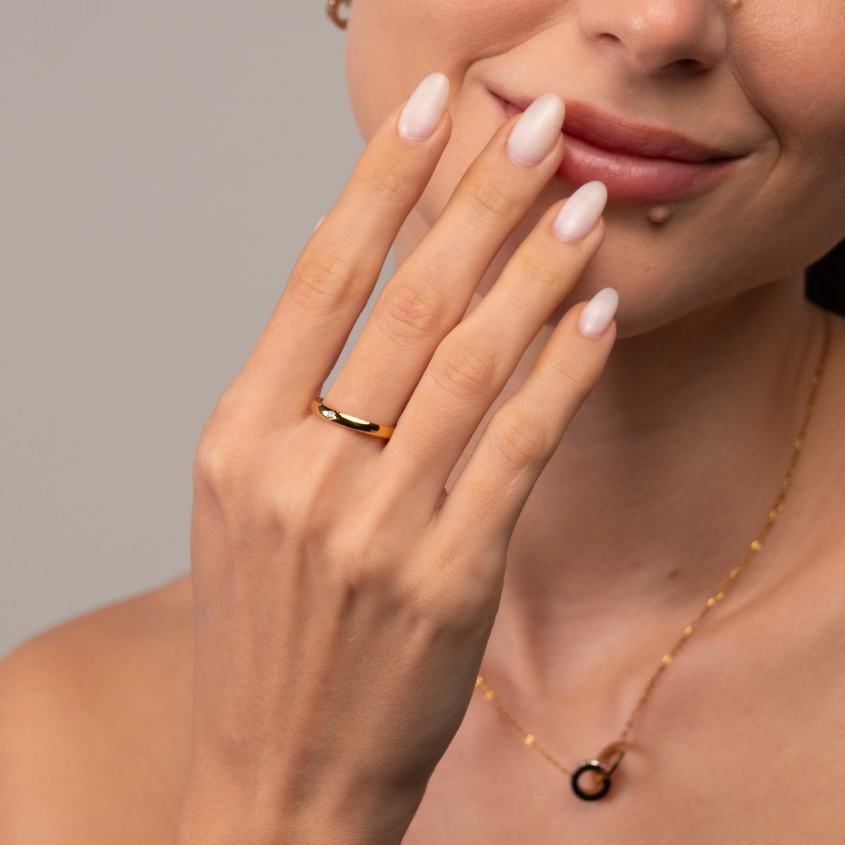 Ring Solitaire Crystal 18K Gold-Plated in 18K gold-plated, crystal – Meiva ring view 6