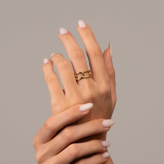 Ring Link Adjustable 18K Gold-Plated in 18K gold-plated – Meiva ring view 2