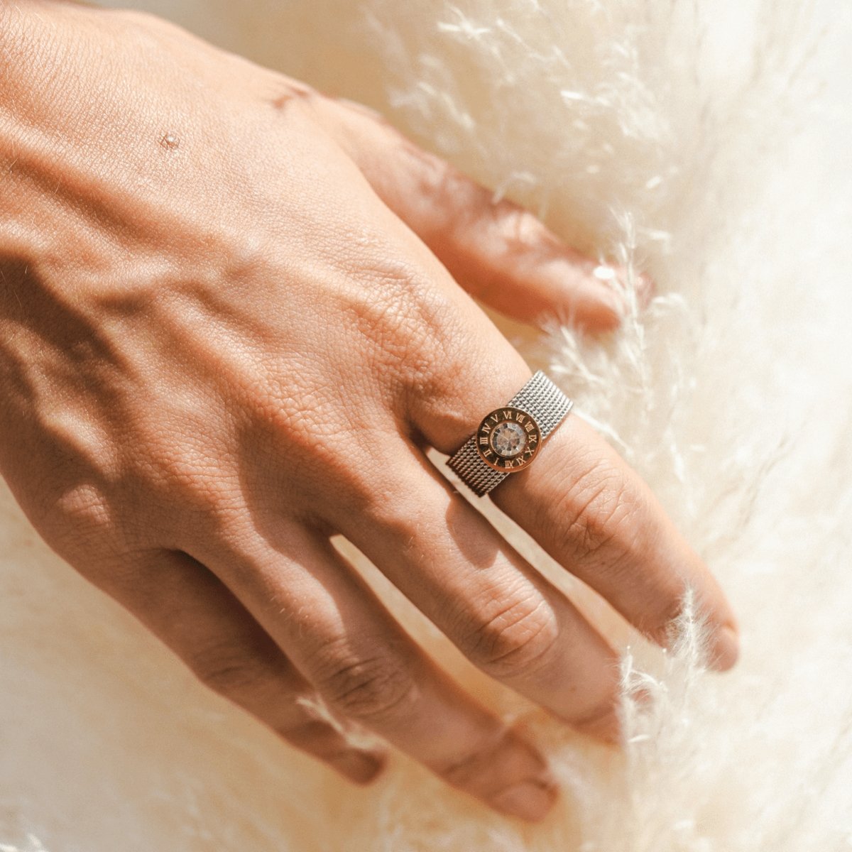 Ring Roman Mesh Silver – Meiva ring view 5
