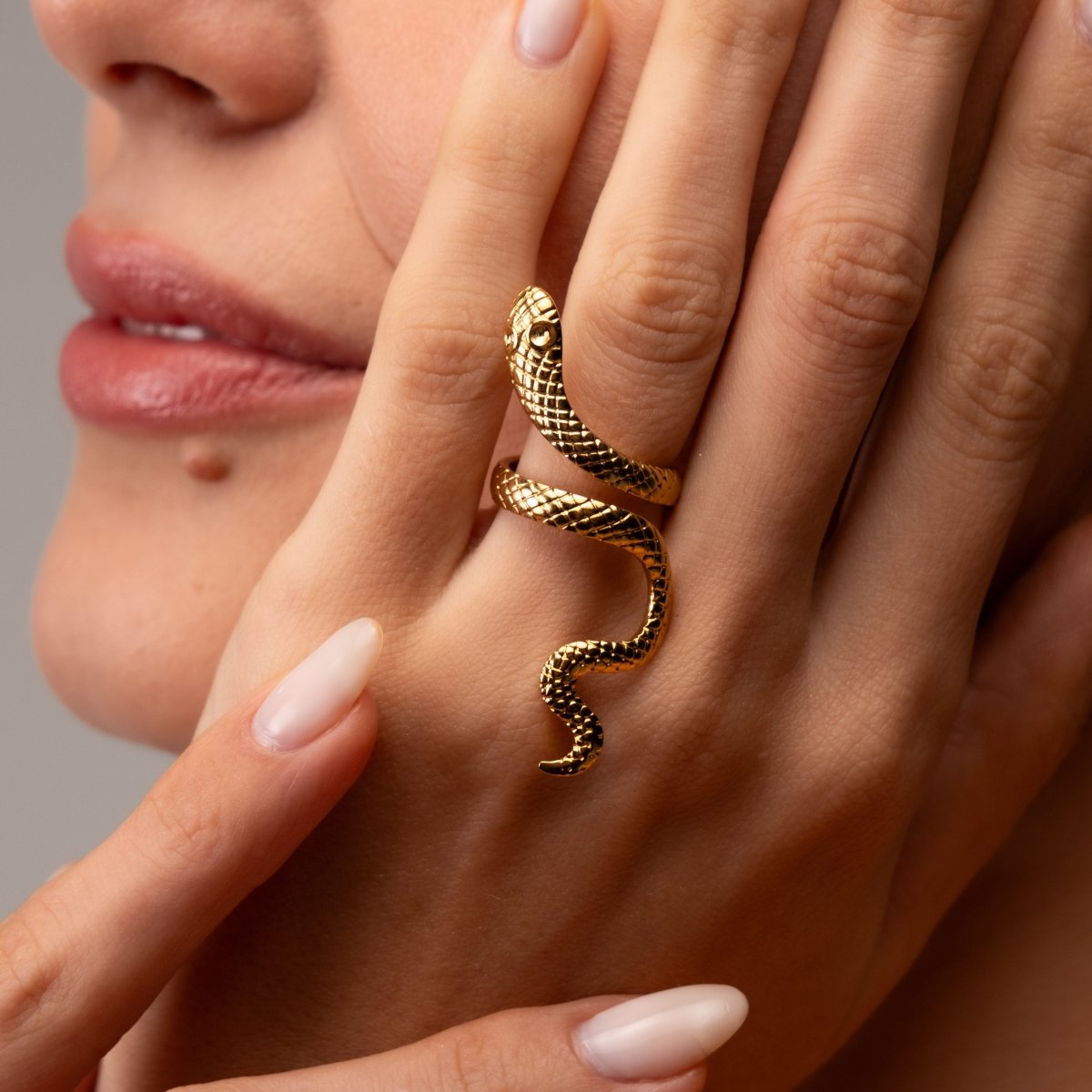 Ring Serpent Adjustable 18K Gold Plated in 18K gold-plated – Meiva ring view 13