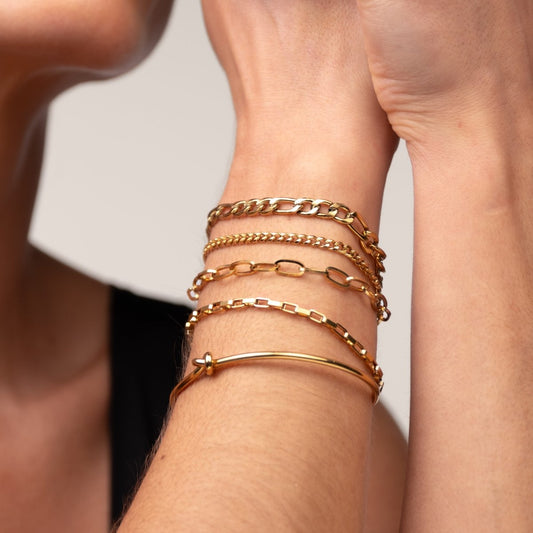 Set Elegance Bracelets and Knot Bangle 18K Gold Plated in 18K gold-plated – Meiva bracelet view 2