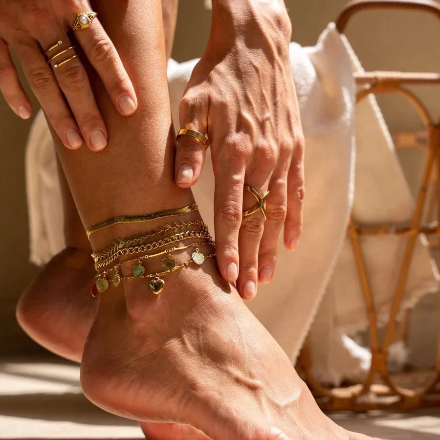 Anklet Love 18K Gold-Plated in 18K gold-plated – Meiva jewelry view 4