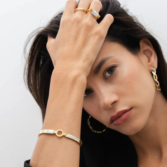 Bangle Aura 18K Gold Plated bracelet detail 2