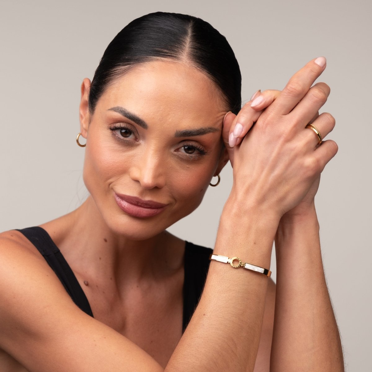 Bangle Aura Cuff Bracelet 18K Gold-Plated in 18K gold-plated – Meiva bracelet view 7
