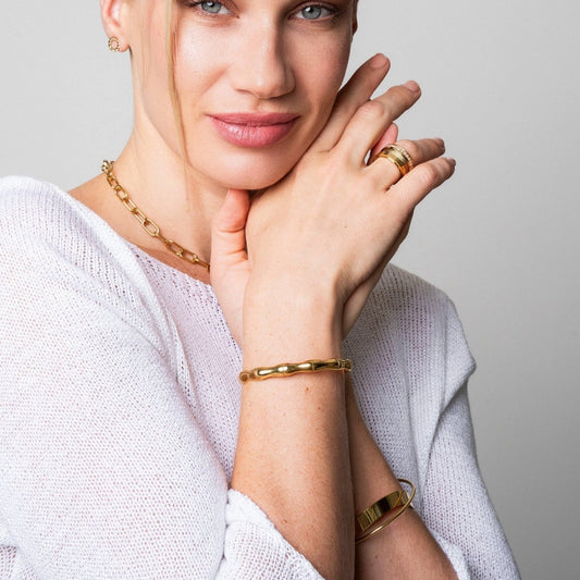 Bangle Bamboo 18K Gold Plated bracelet detail 2