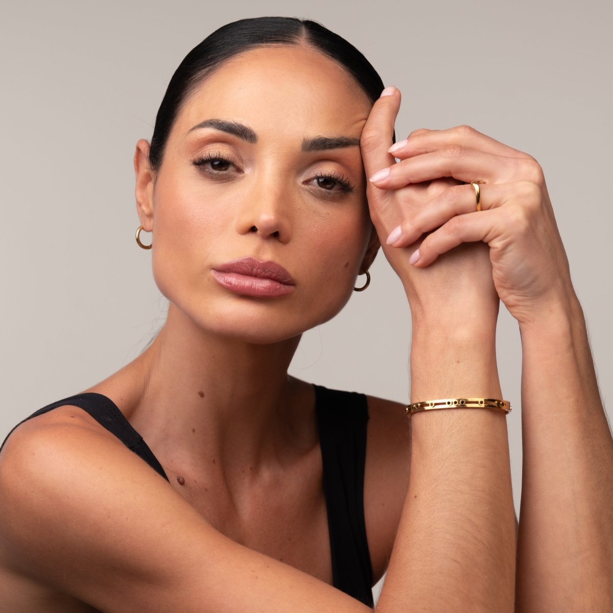 Bangle Black Studs 18K Gold-Plated Cuff Bracelet in 18K gold-plated – Meiva earrings view 10