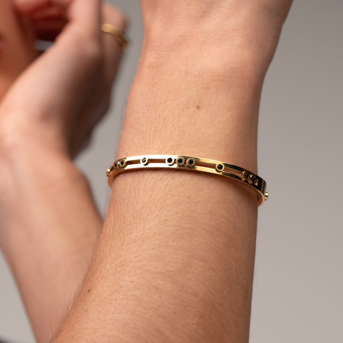 Bangle Black Studs 18K Gold-Plated Cuff Bracelet in 18K gold-plated – Meiva earrings view 6