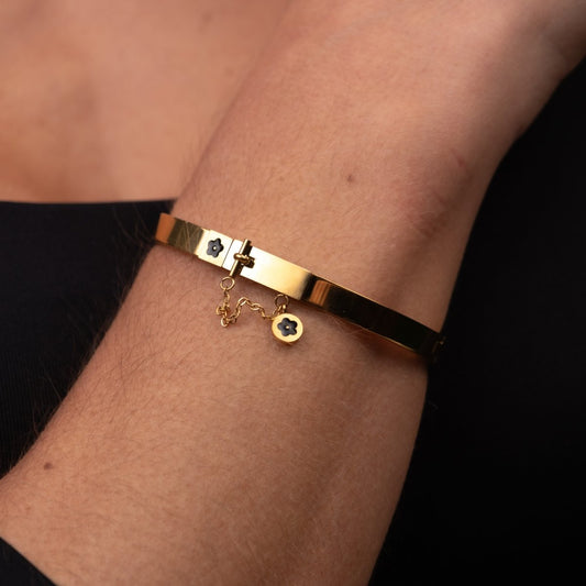 Bangle Charme 18K Gold Plated bracelet detail 2