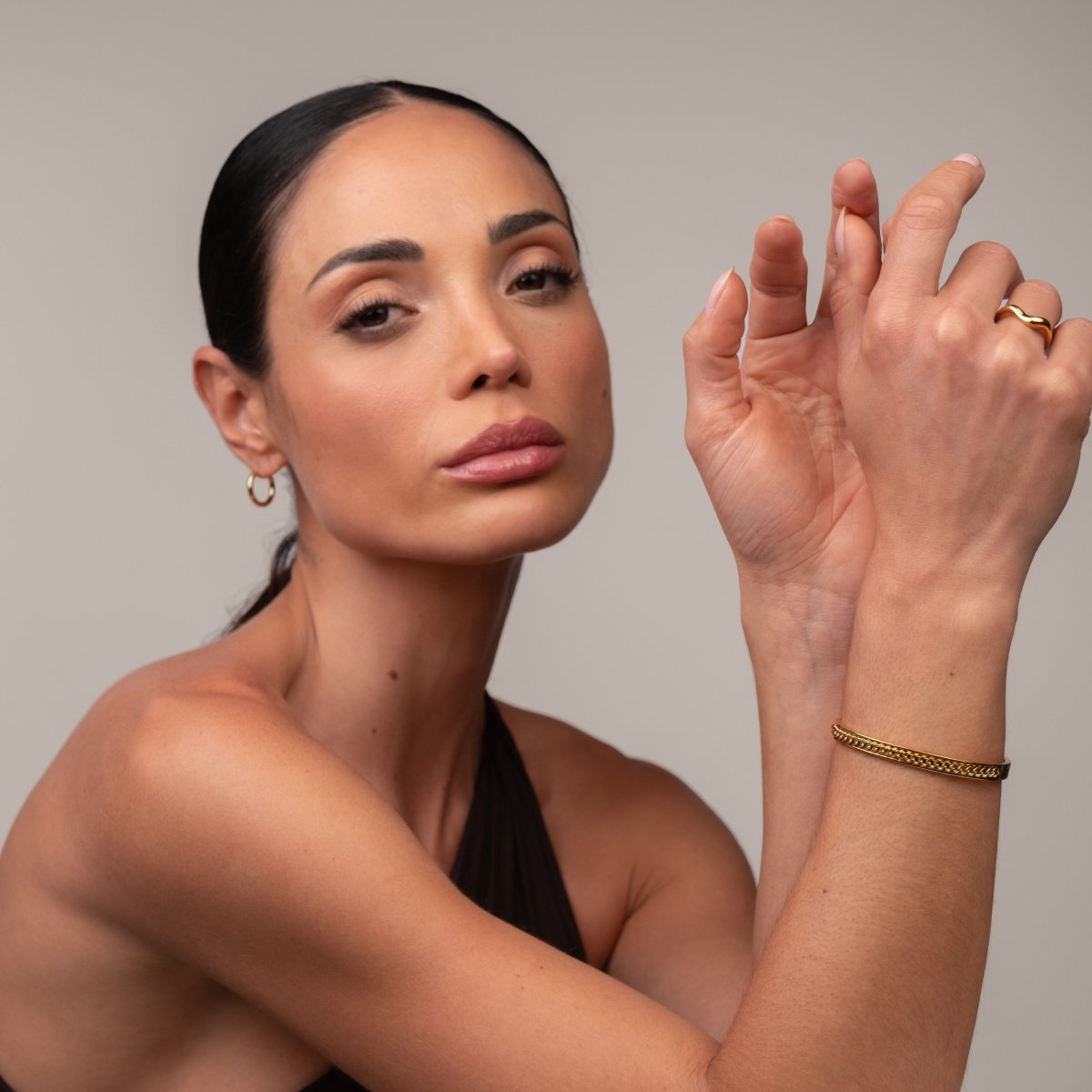 Bangle Link Cuff Bracelet 18K Gold-Plated in 18K gold-plated – Meiva bracelet view 6