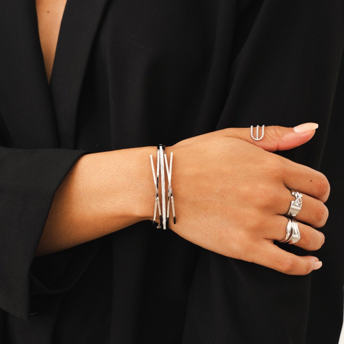 Bangle Florence Cubic Zirconia Cuff Bracelet Silver in zirconia – Meiva bracelet view 4