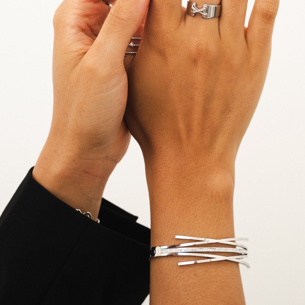 Bangle Florence Cubic Zirconia Cuff Bracelet Silver in zirconia – Meiva bracelet view 5