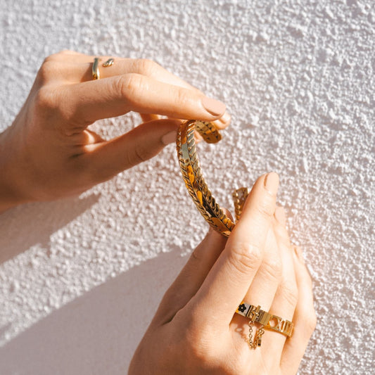 Bangle Golden Leaves Cuff Bracelet 18K Gold Plated in 18K gold-plated – Meiva bracelet view 2