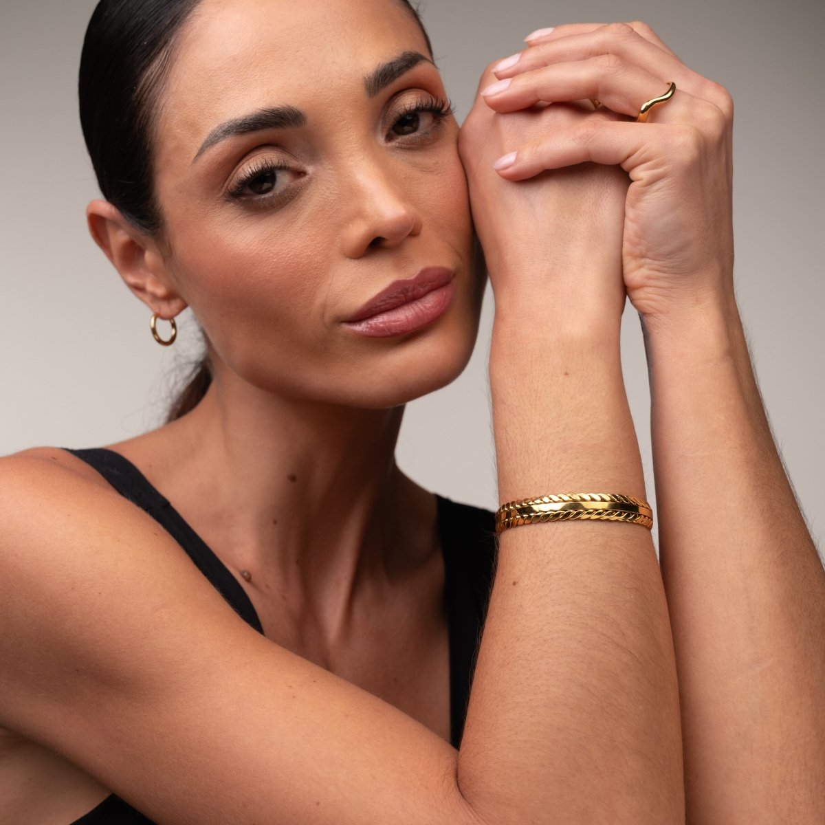 Bangle Golden Leaves Cuff Bracelet 18K Gold Plated in 18K gold-plated – Meiva bracelet view 4