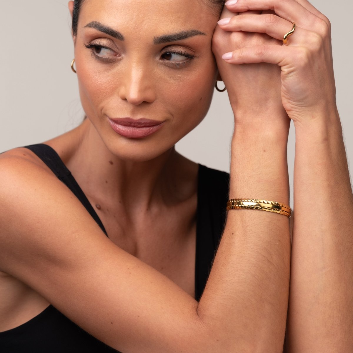 Bangle Golden Leaves Cuff Bracelet 18K Gold Plated in 18K gold-plated – Meiva bracelet view 5