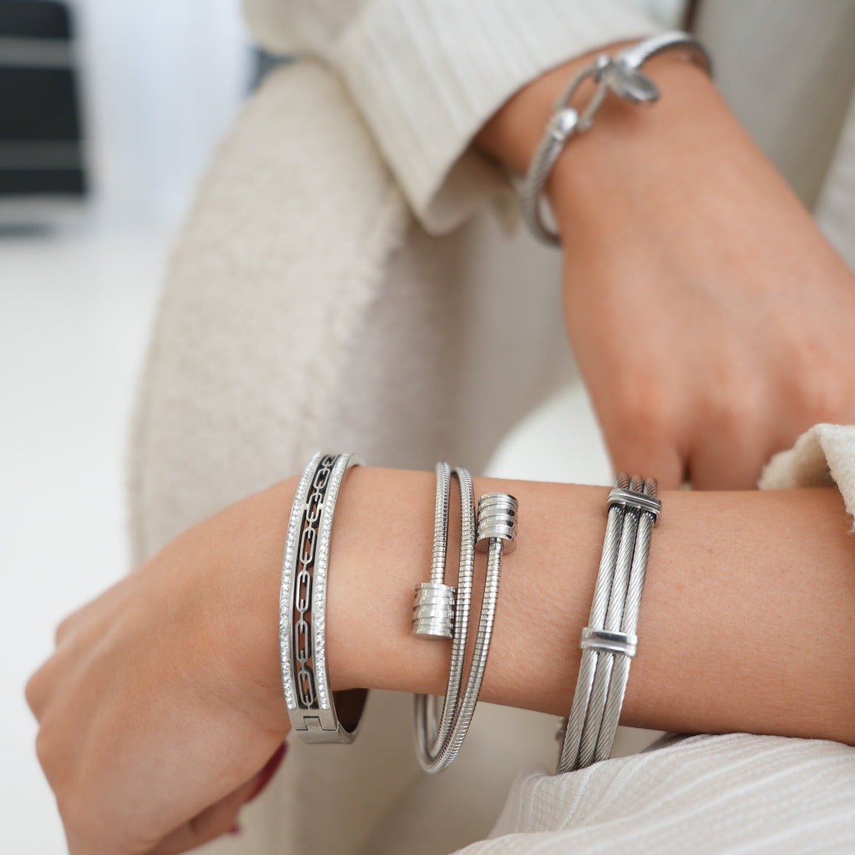 Bangle Ivy Crystal Stone Cuff Bracelet Silver in crystal – Meiva bracelet view 5