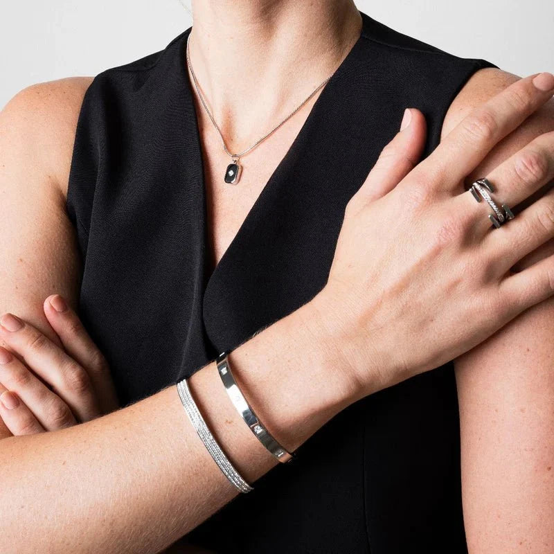 Bangle Luxe Bracelet Silver – Meiva bracelet view 2