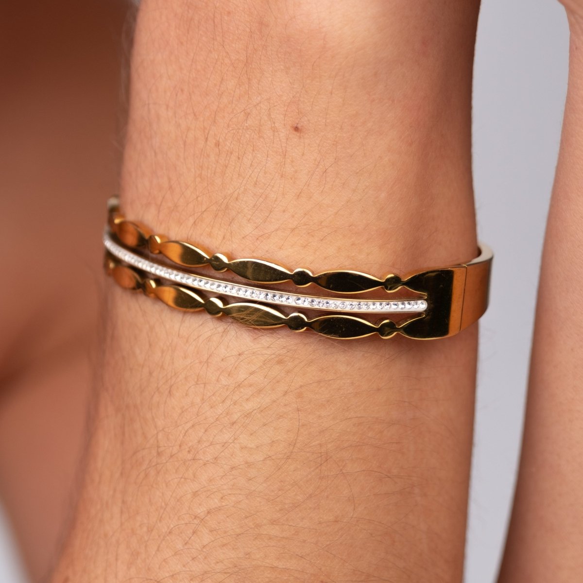 Bangle Madison Bracelet Gold Plated 18K in 18K gold-plated – Meiva bracelet view 5