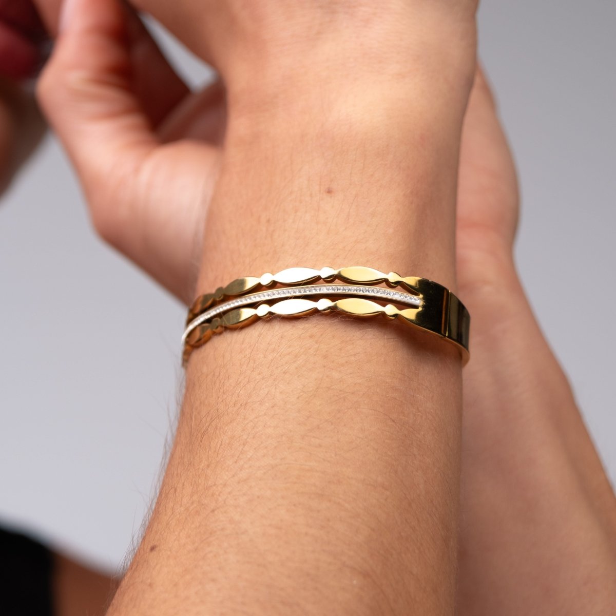 Bangle Madison Bracelet Gold Plated 18K in 18K gold-plated – Meiva bracelet view 6
