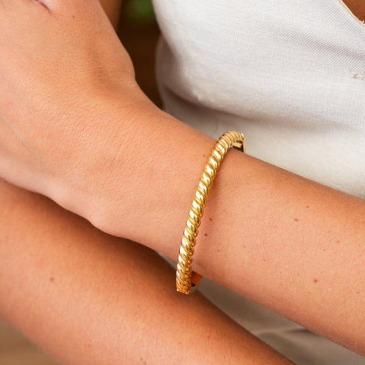 Bangle Pisa Cuff Bracelet 18K Gold Plated in 18K gold-plated – Meiva bracelet view 2
