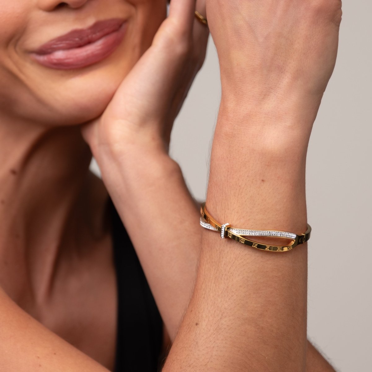 Bangle Roman Cubic Zirconia Cuff Bracelet 18K Gold Plated in 18K gold-plated, zirconia – Meiva bracelet view 3