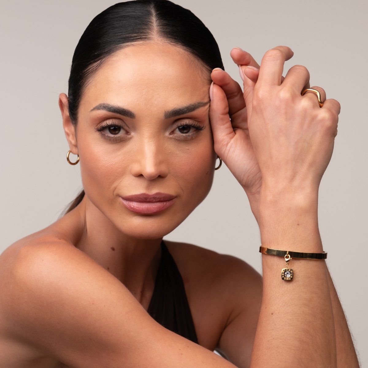 Bangle Square Charm 18K Gold-Plated Cuff Bracelet in 18K gold-plated – Meiva bracelet view 7