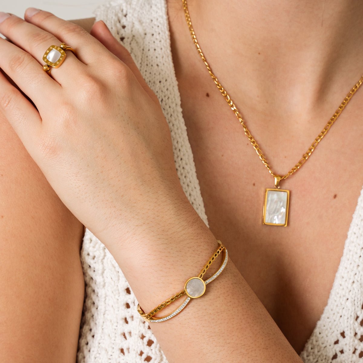 Bangle Venus Cuff Bracelet 18K Gold Plated in 18K gold-plated – Meiva bracelet view 2