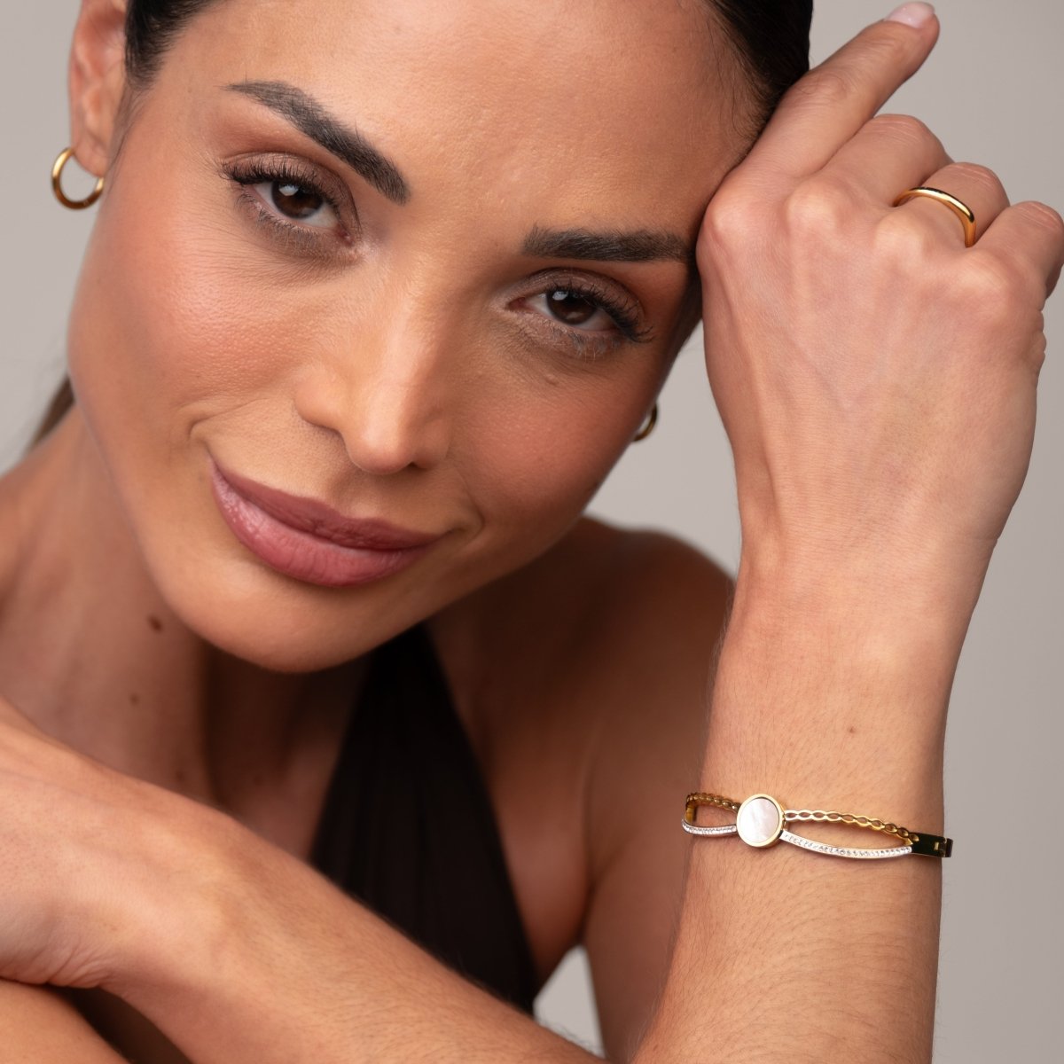 Bangle Venus Cuff Bracelet 18K Gold Plated in 18K gold-plated – Meiva bracelet view 7