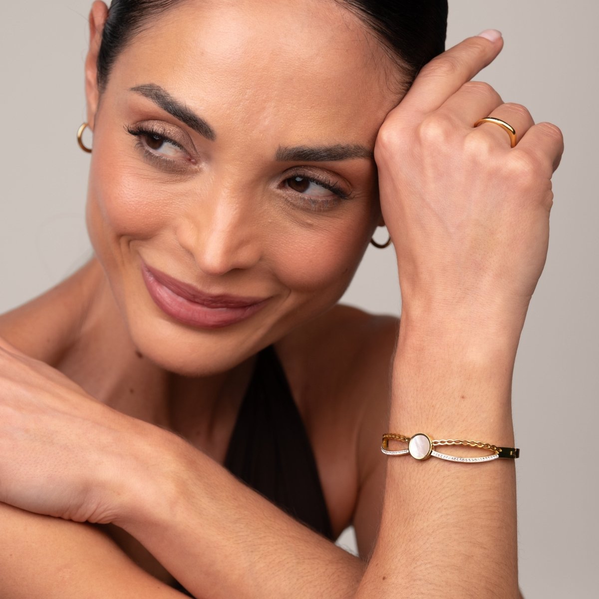 Bangle Venus Cuff Bracelet 18K Gold Plated in 18K gold-plated – Meiva bracelet view 8