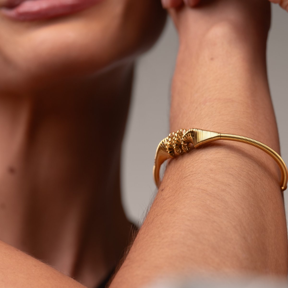 Bangle Wave Cuff Bracelet 18K Gold-Plated in 18K gold-plated – Meiva bracelet view 7