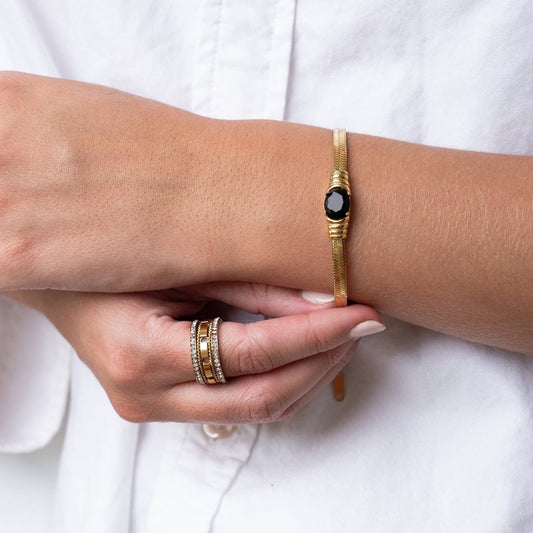 Bracelet Mesh Onyx Stone 18K Gold-Plated in 18K gold-plated – Meiva bracelet view 2