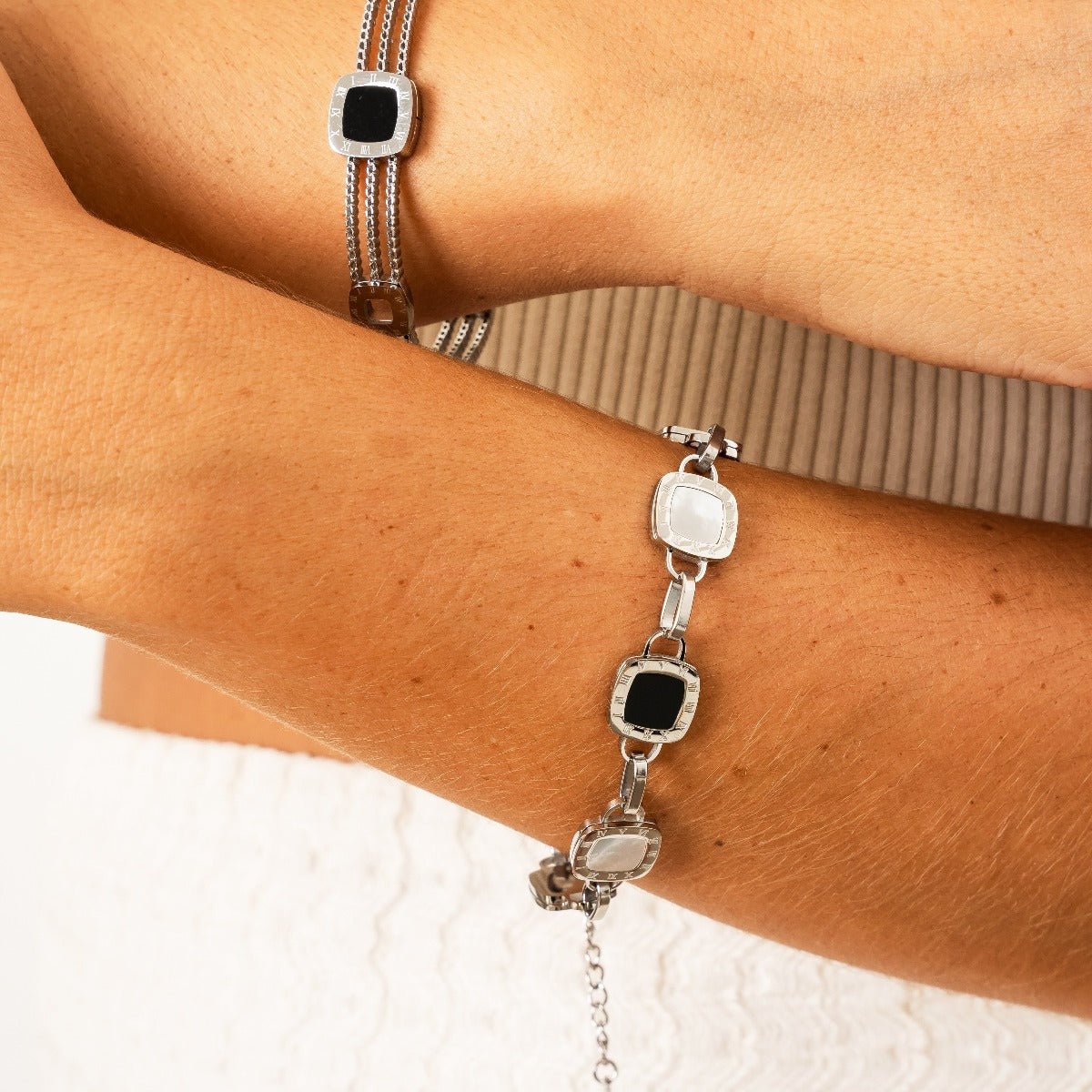 Bracelet Mono Square Silver – Meiva bracelet view 3