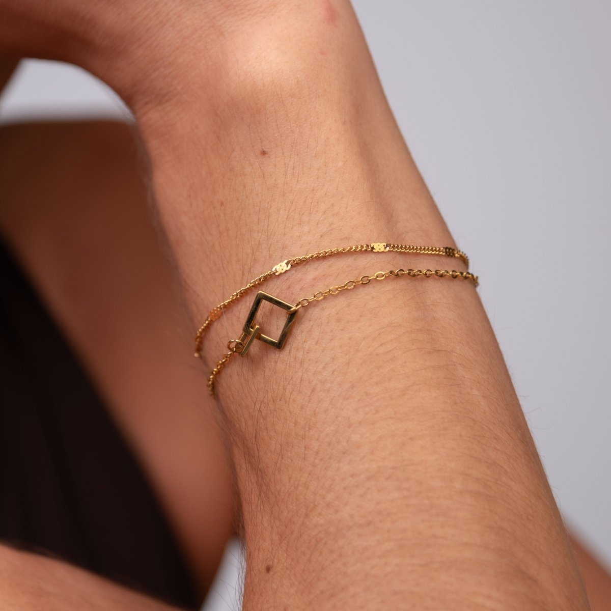 Bracelet Square Link Pendant 18K Gold Plated in 18K gold-plated – Meiva bracelet view 4