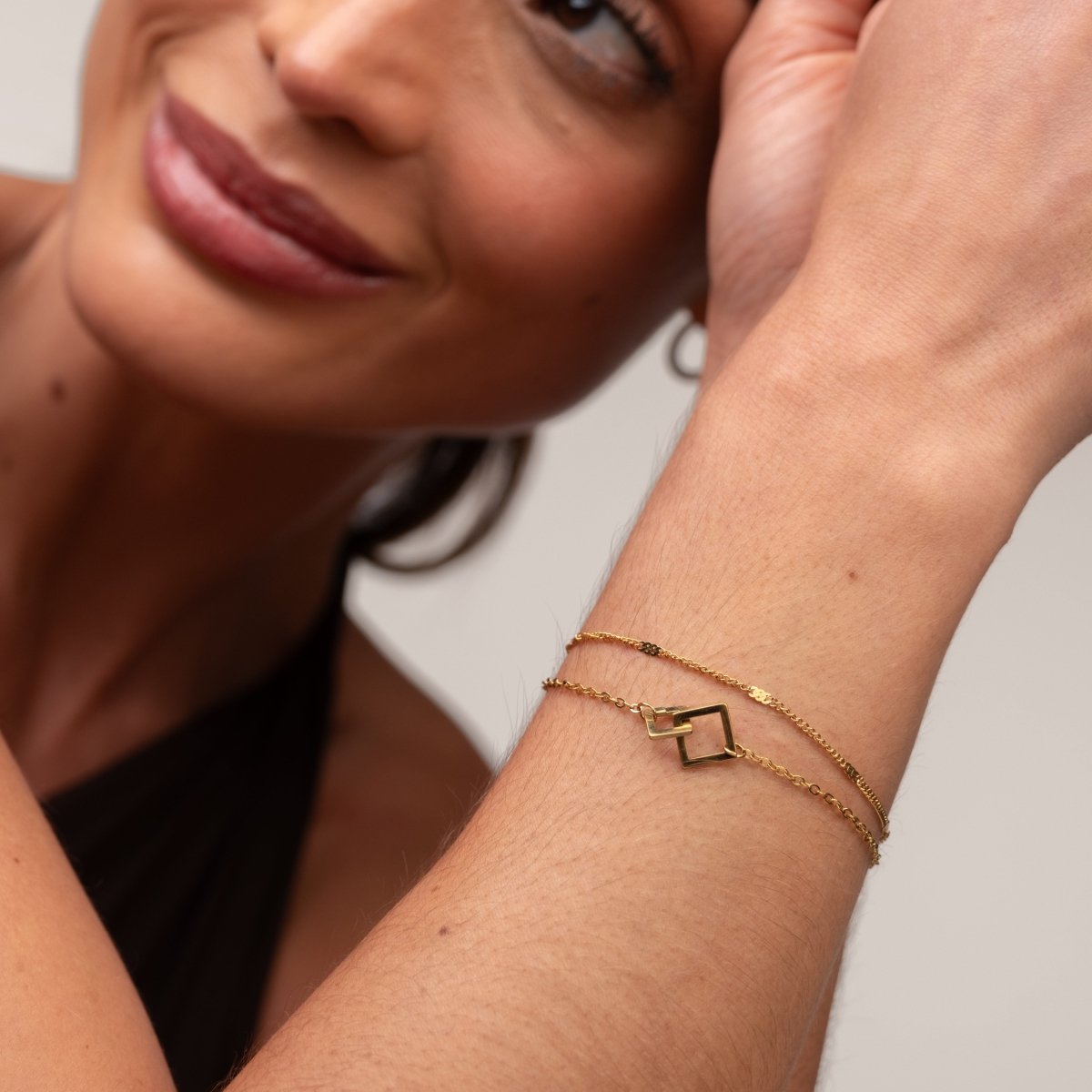 Bracelet Square Link Pendant 18K Gold Plated in 18K gold-plated – Meiva bracelet view 8