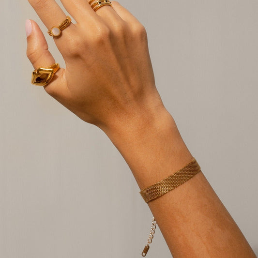 Bracelet Smooth Woven 18K Gold-Plated in 18K gold-plated – Meiva bracelet view 2