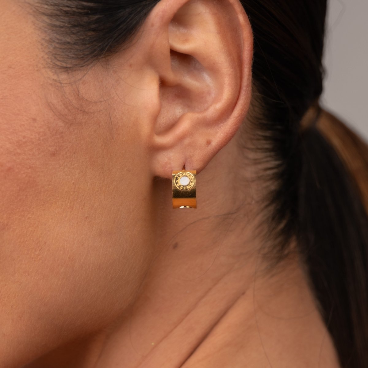 Earrings Roman Numeral Rotating 18K Gold-Plated Earring in 18K gold-plated – Meiva earrings view 7