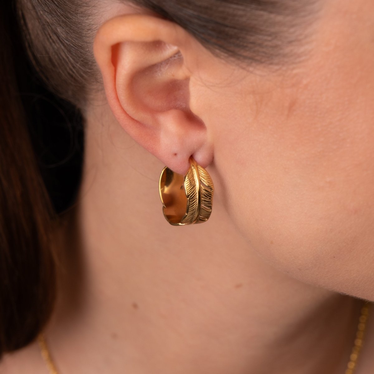Hoop Earrings Atena Hoop Earrings 18K Gold Plated in 18K gold-plated – Meiva earrings view 5
