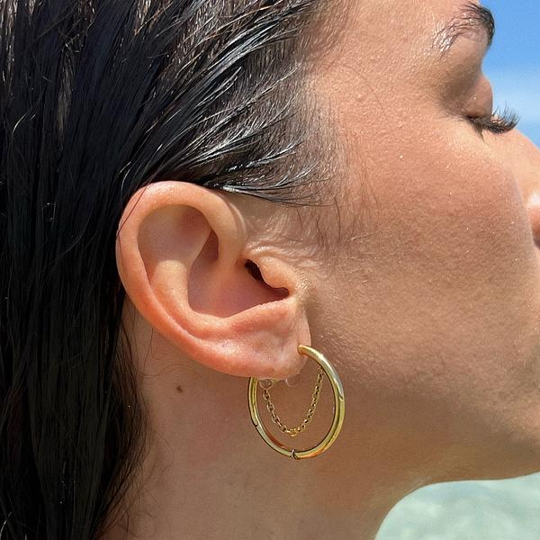 Hoop Earrings Kite Hoop Earrings 18K Gold-Plated in 18K gold-plated – Meiva earrings view 2